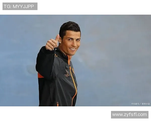 C罗因不当行为被罚款并停赛,官方公告震惊球迷引发热议