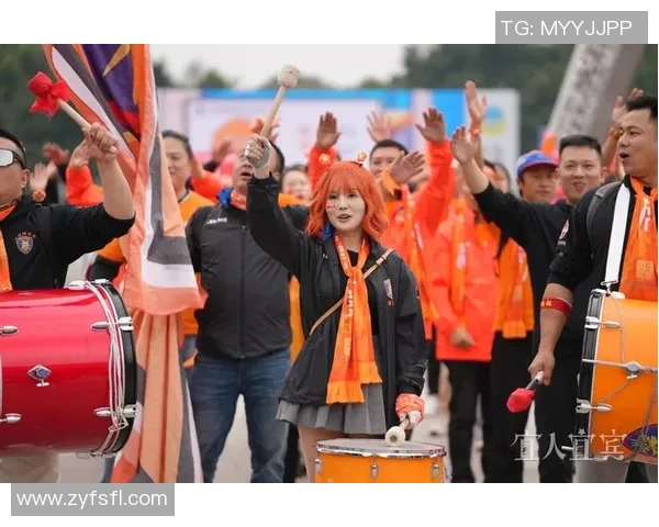 中国球迷组织成最大助威团震撼全场助力球队突破极限展现狂热支持