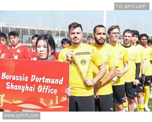 18岁青训小将加盟德甲俱乐部开启职业生涯走出国门挑战新篇章